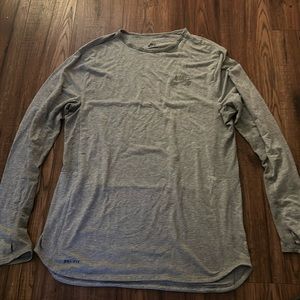 Nike SB gray long sleeve tee. Sz L